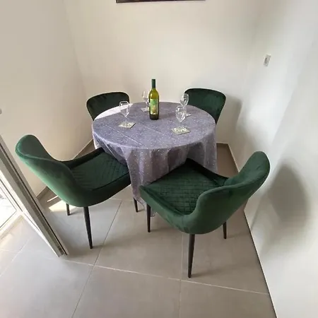 Dvorski Apartment Baska Voda