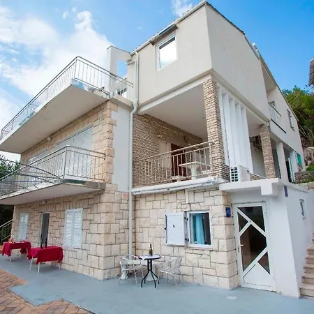 Dvorski Apartment Baska Voda