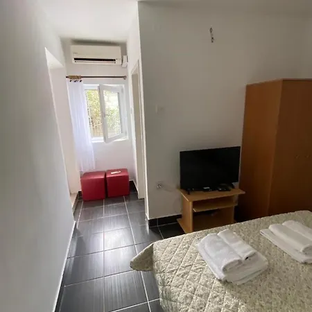 Apartment Dvorski Baska Voda