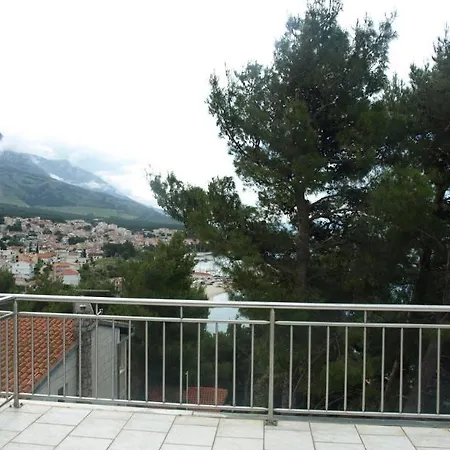 Dvorski Apartment