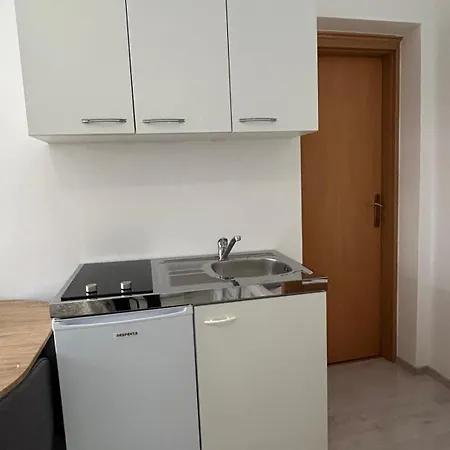 Dvorski Apartment
