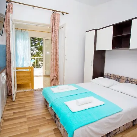 Dvorski Apartment *