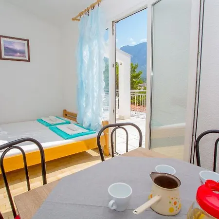 Dvorski Apartment