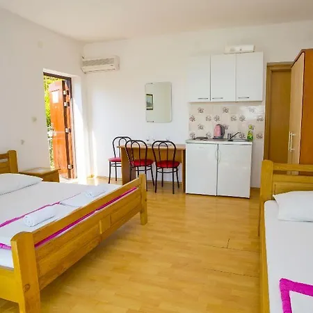 Dvorski Apartment Baska Voda